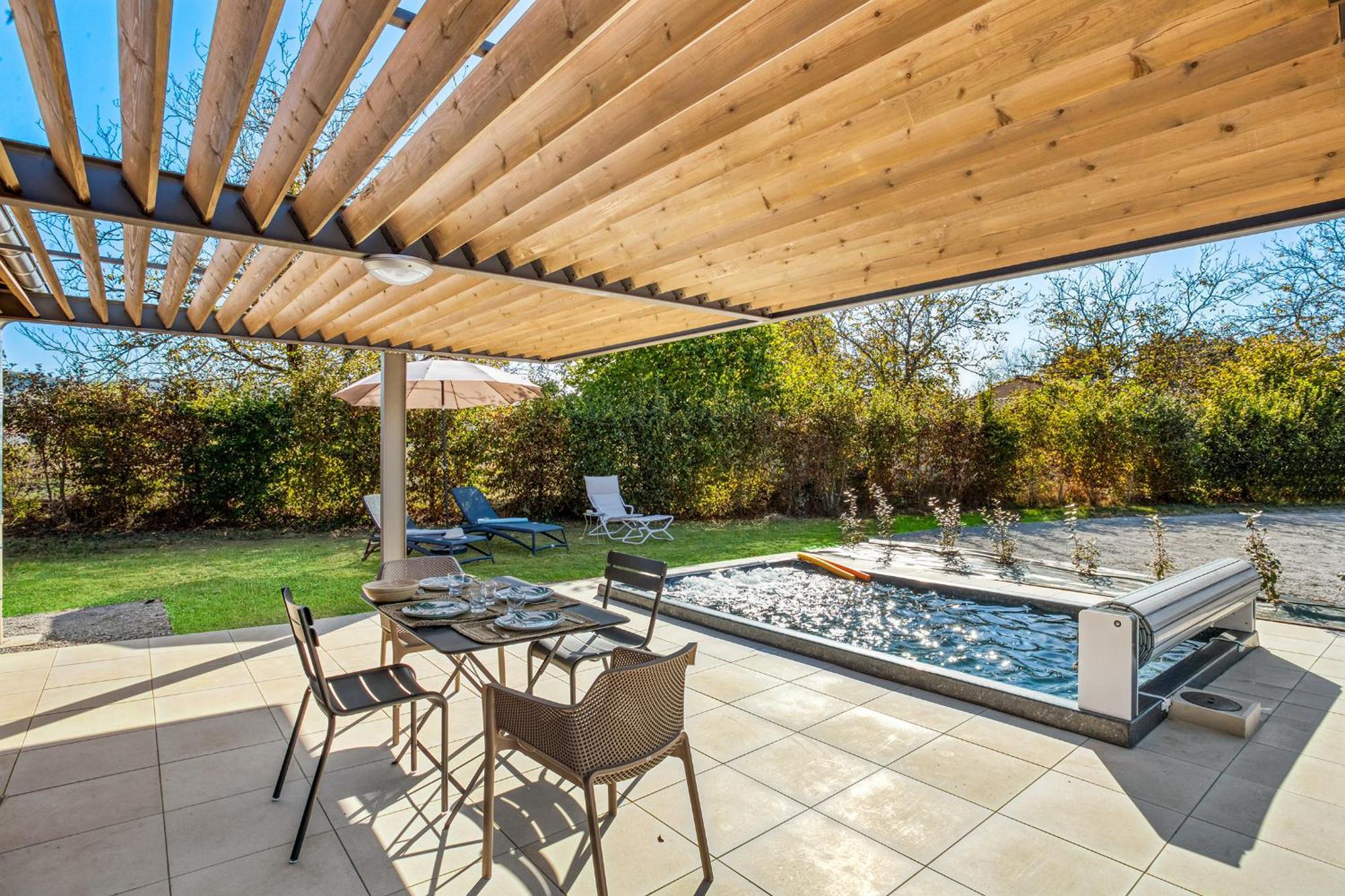 La Plaine Aux Etoiles - Maison Individuelle Avec Piscine Balneo Privative Et Jardin Domme Exterior foto